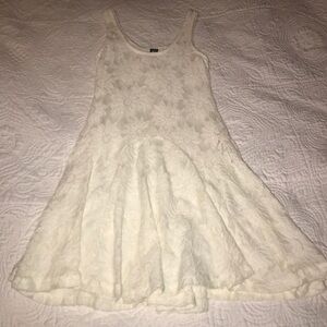 Windsor lace flower dress